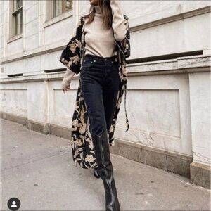 Maison Du Soir Floral Kimono Robe Size L/XL